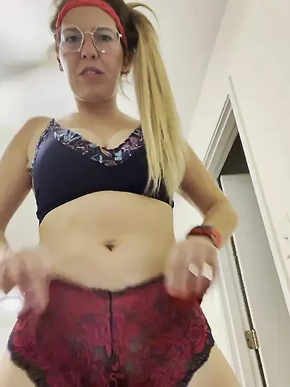 Rich Slut Blonde Milf