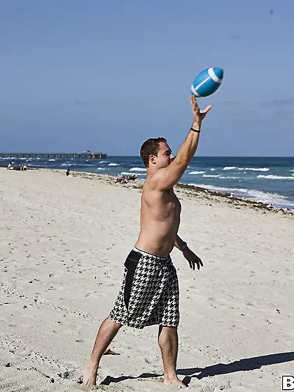 Sarah Vandella takes her clothes off on the beach and gets her f