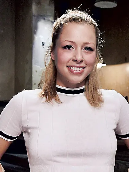 Shaved pussy natural blonde tied up fuck