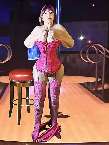 The Stage Gilf