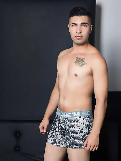 Latin gay AaronAbraham