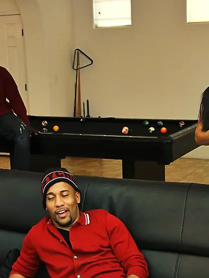 Kayme Kai strips her clothes in front of the camera and gets ban