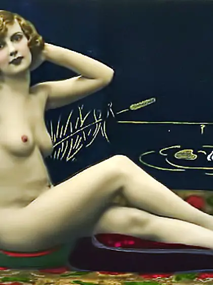 Incredibly beautiful chicks posing