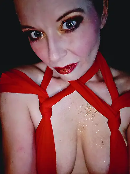 Addlyn her slut older sis queenie and marryann