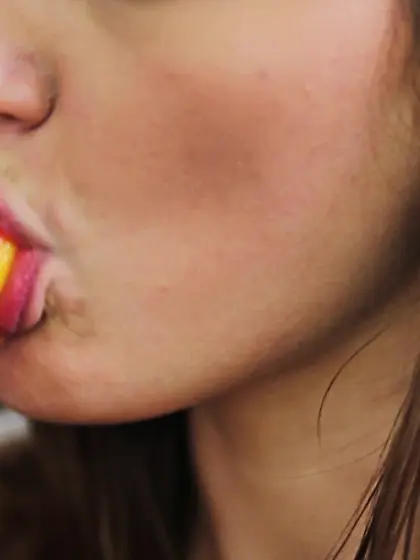 Stunning coed cutie bum