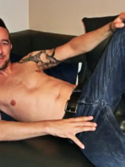 Brunette libi6live perform anal