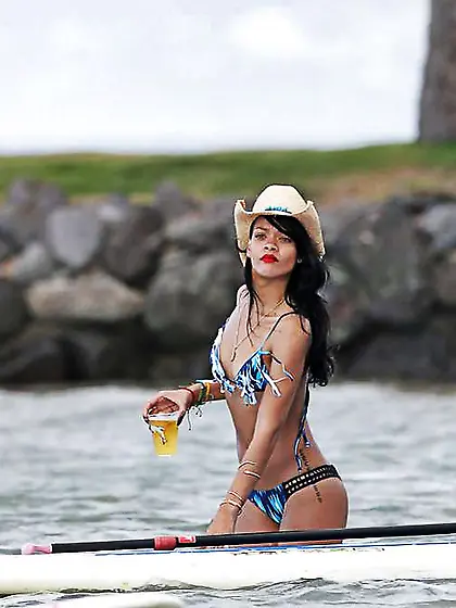 Rihanna bathing suit in Hawaii ASTOUNDING BUM