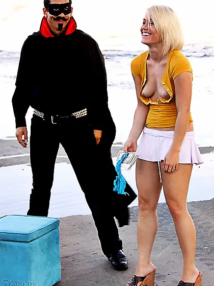 Man in black dildo fucks naked blonde Ash Hollywood and makes he