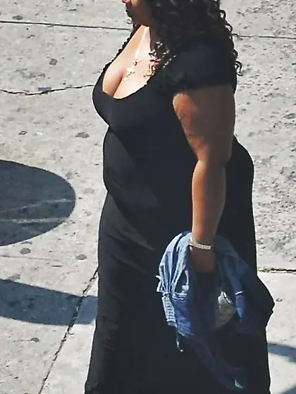 Harlem Dame in the Warmth 334 Fresh York