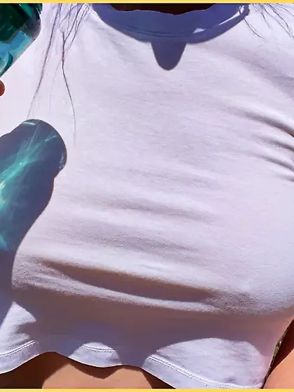 Best of Wifey Does - Wifey heads out for a braless run and g