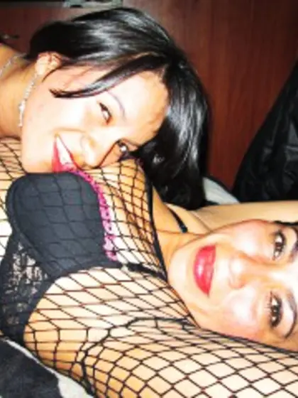 Brunette yulianalatina aliselatina perform