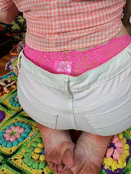 Blondie sniffing her own panties after showing off her twat