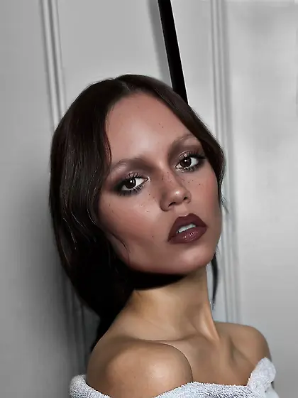 You can make her neck longer