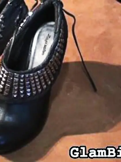 Sweetie asked man clean