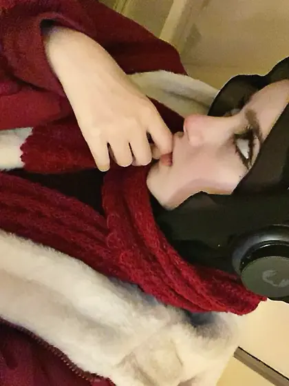 مريم القحبه السوريه