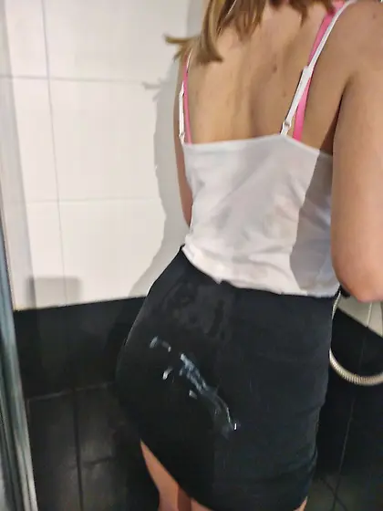 sexy girlfirend pissed And anal fucked