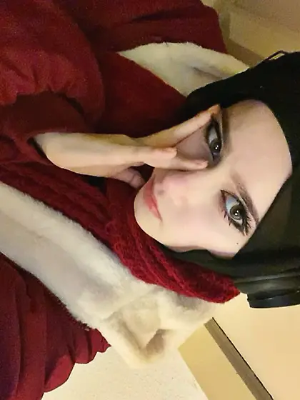 مريم القحبه السوريه