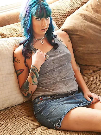 Alt lovely treats pierced vagina with fingers to overcome the ex