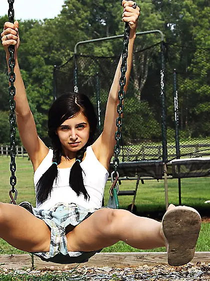 Tamara jade takes dildo