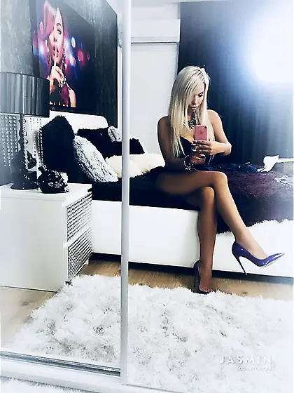 Athletic teen stockings