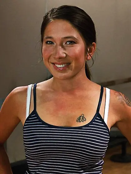 Sweet brunette loves squirting