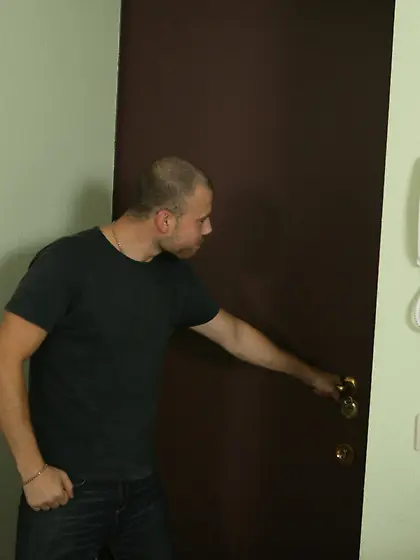 Red-haired Elena has a