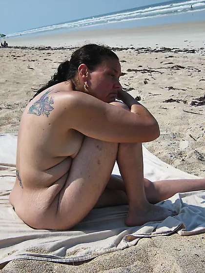 Rachel G. ,  from Florida,  GMILF gets naked