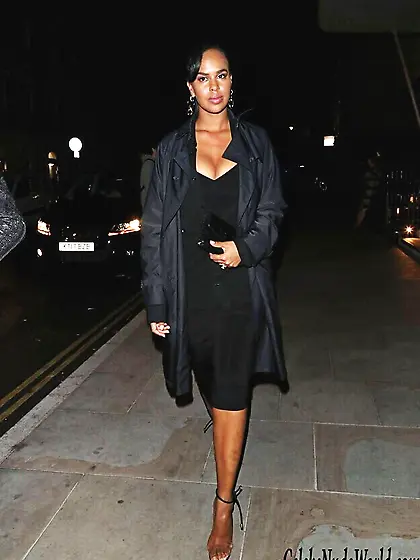 Sabrina Dhowre Elba Cleavage