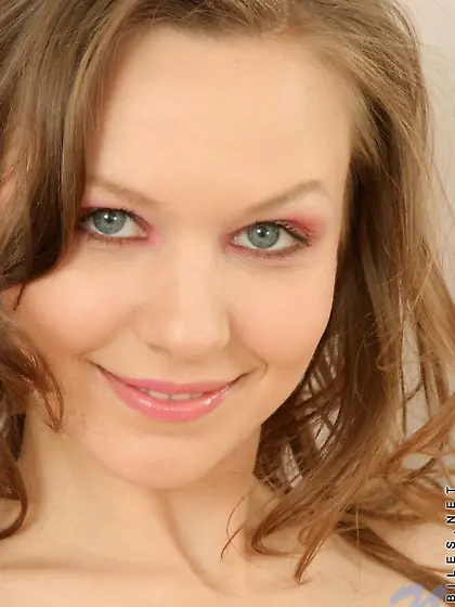 Brunette Aimee
