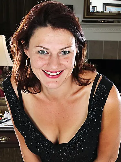 American natural tits beautiful mom