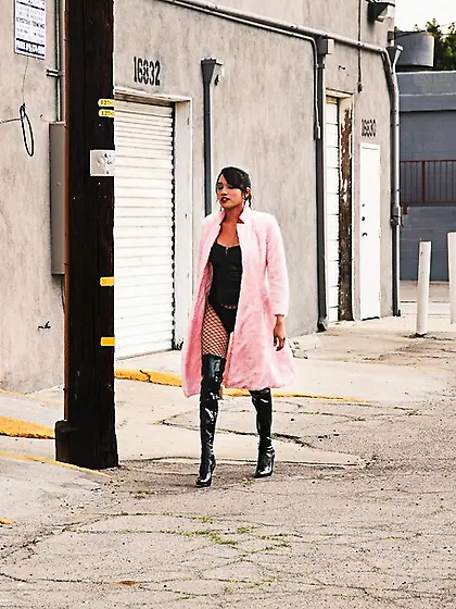 Red lipped asian black