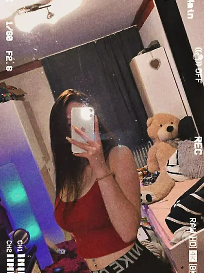 Horny German Teenslut Jasmina 18-20