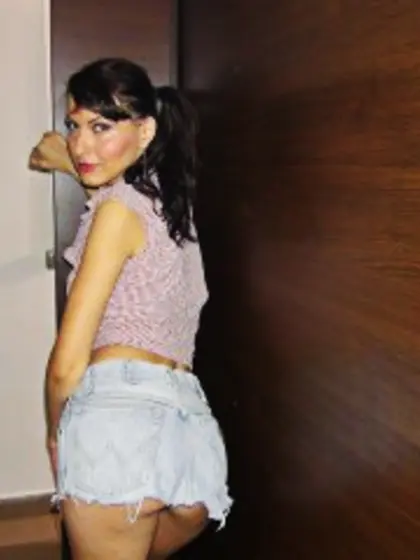 Brunette daisyduke perform anal