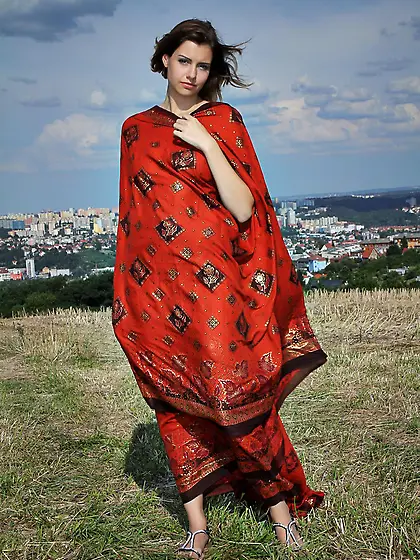 Pale dark haired babe Vienna takes her cover off and shows her m