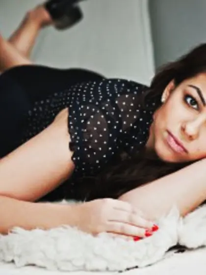 Brunette Teen Zoeydoux Roleplay.