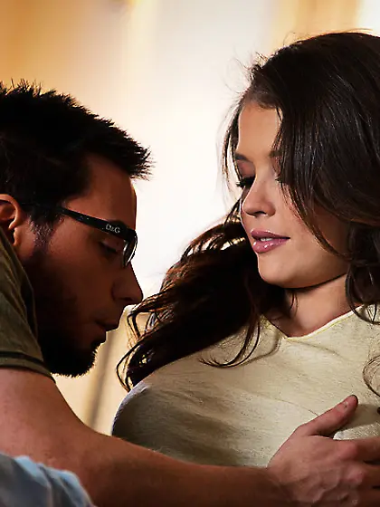 Passionate brunette hottie takes her blue jeans off and then fin