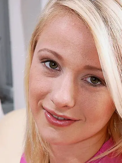 Fair Skin Lilith Lee