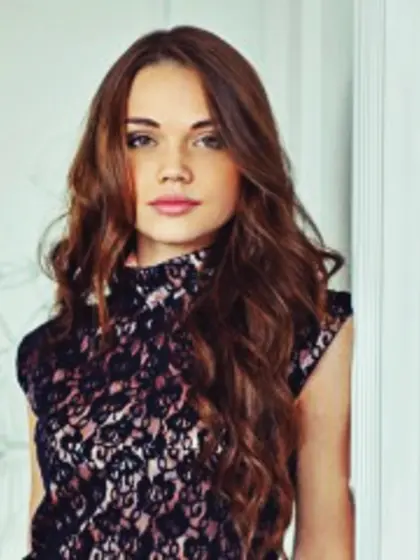 Brunette antivirus perform dancing