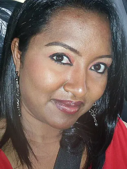 come to me i am dulakshi....