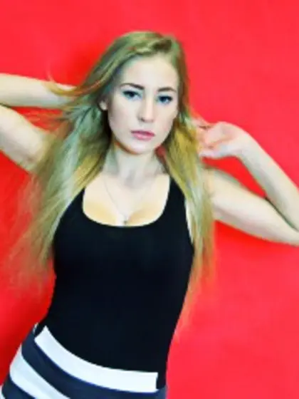 Blonde Teen Meggilive.