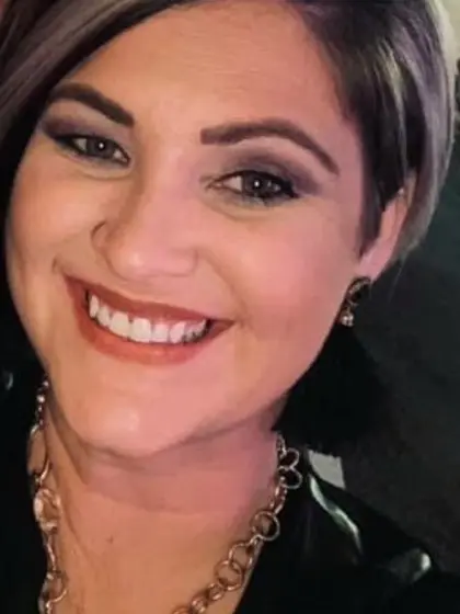 Mallory shows off her big titties at mardi gras