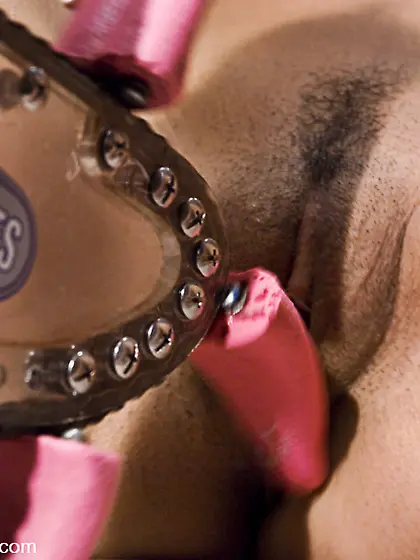 Natural big tittie brunette