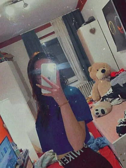 Horny German Teenslut Jasmina 18-20