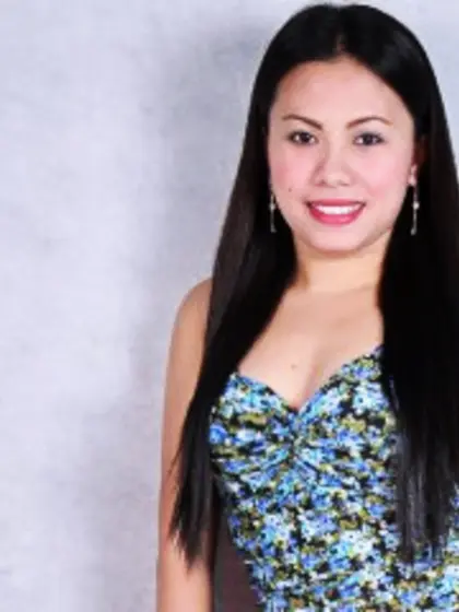 26 yo brunette Valerie.