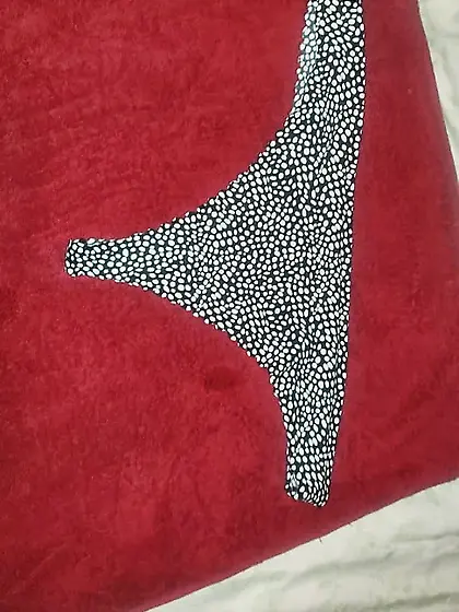 VelumptiousVero Thong Wet&Creamy