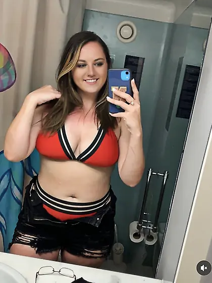 Nicie - Regular Prostitute