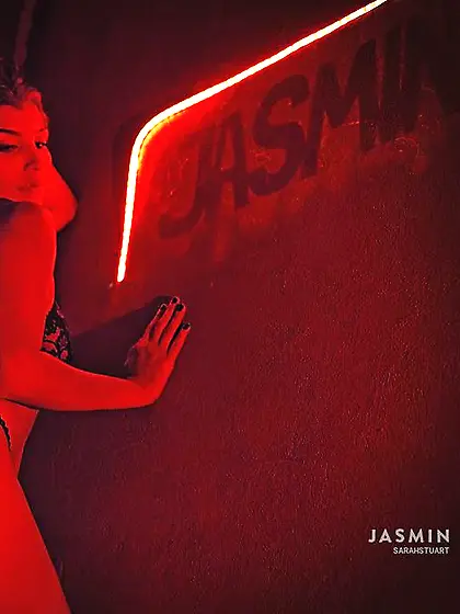 Camgirl french dildo