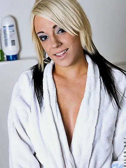 Blonde Kody