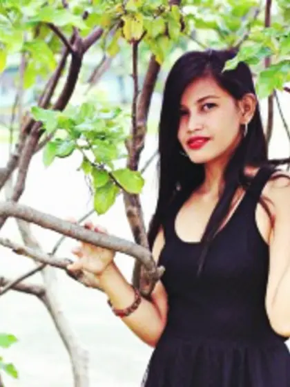 Brunette jona perform anal