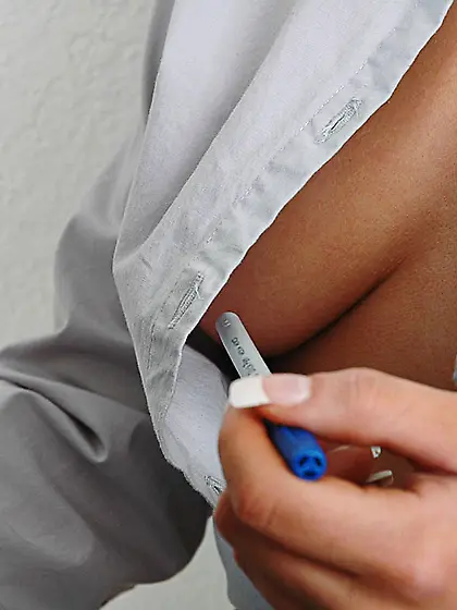 Shaved glassed blonde Kira Silver in short skirt plays with her